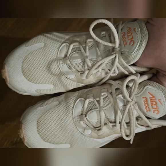 Nike Air Max 270 React - Picture 3 of 7